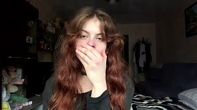 BuzzingRaid live cam on StripChat