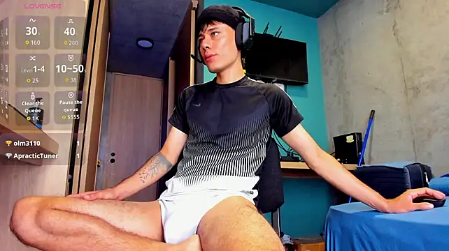 Huge_latin_cock live cam on StripChat