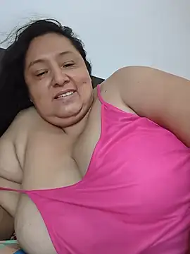 tistmature-69 live cam on StripChat