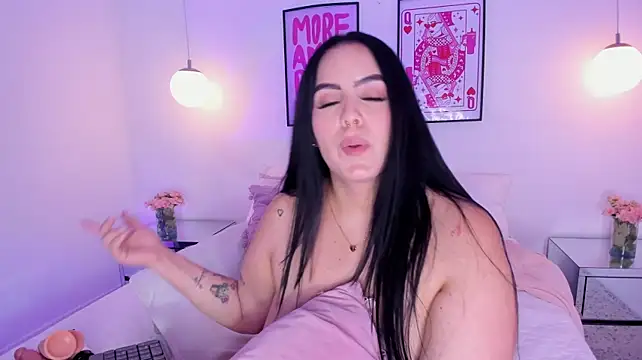 camilaa7 live cam on StripChat