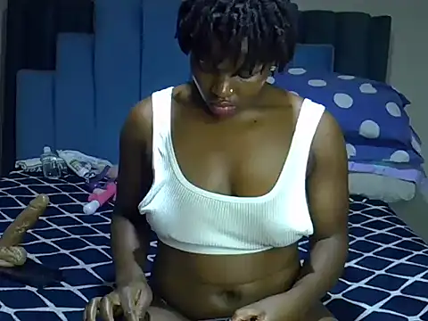 melanin_moon webcam