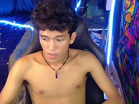 hugekenbigcock webcam