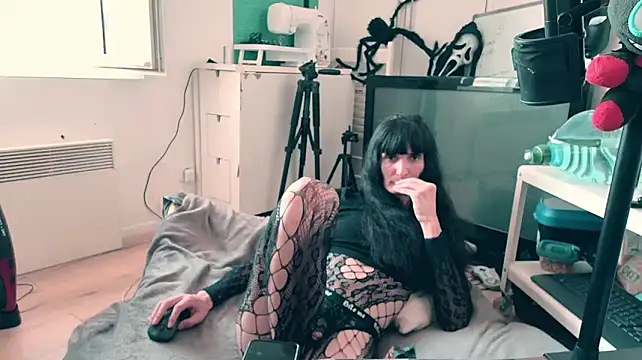 CeriseLapine webcam