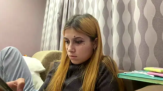 CelestePacini webcam