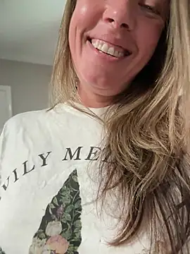 MiraKisss