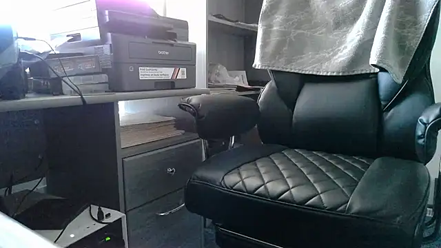 TrevorSteele webcam
