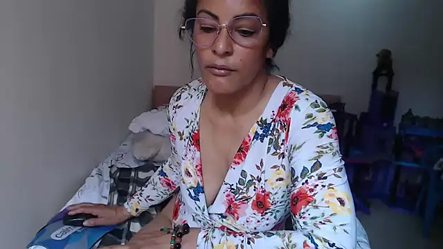 kateleyagrey webcam