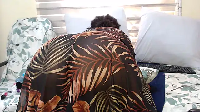 Foxybrownxx1 webcam