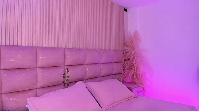 HannaRhodes webcam