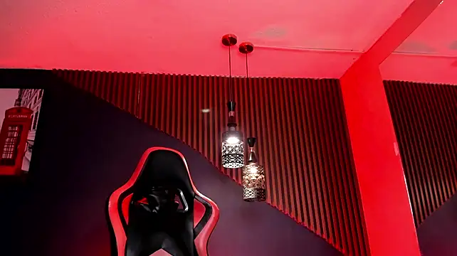 Boss_Domiinator webcam