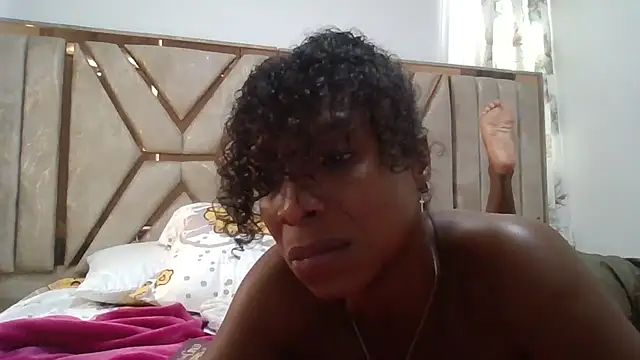 JadaMillss webcam