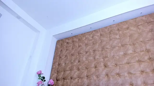 sara_sm1th_ webcam