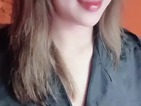 Lucy6868 webcam