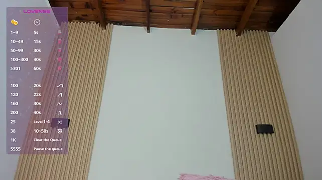 EllaScott7 webcam