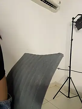 Aliceroys__ webcam