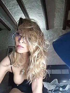alexiajames_13 webcam