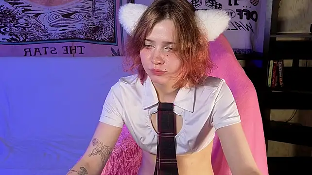Kiki_zazi webcam