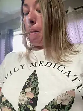 MiraKisss live sex cam