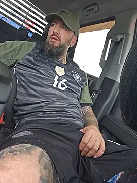 Beardedtattood live sex cam