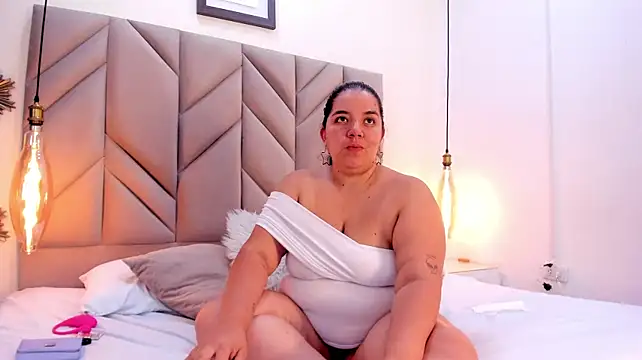 AbbySttonne webcam