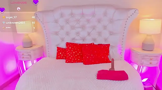 antonellamarchetti (F teen) - Ride the pillow 🥵
