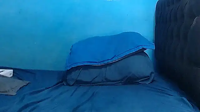 SamiBoobsxx live cam on StripChat