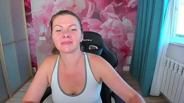 LunaKissesx live cam on StripChat