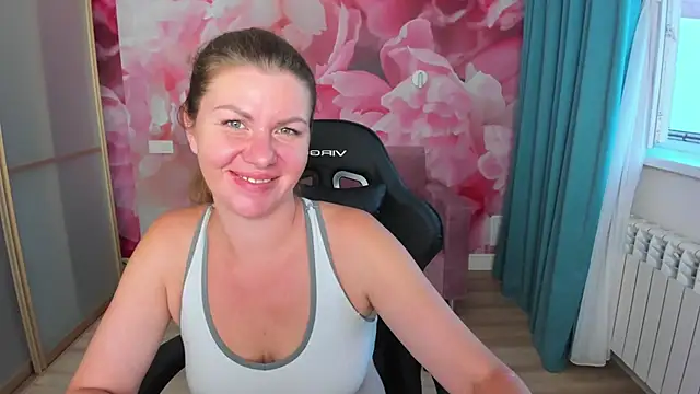 LunaKissesx live cam on StripChat