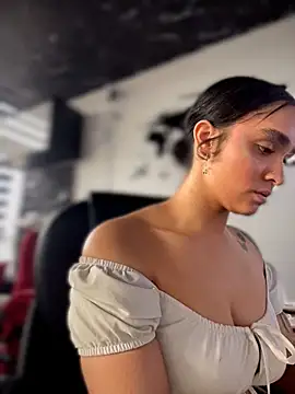 Isabella-Teen webcam