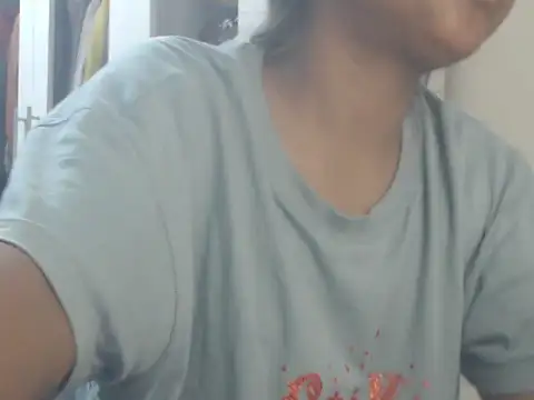 NancyRuvi webcam
