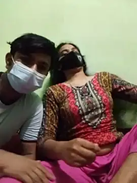 Tamanna_0 live cam on StripChat
