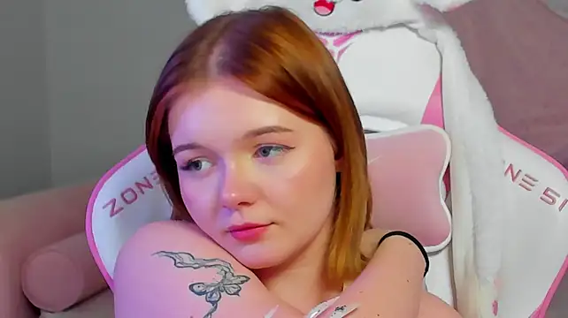 ElinaVale webcam
