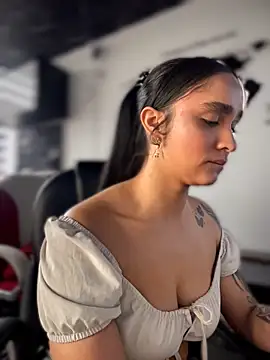 Isabella-Teen webcam