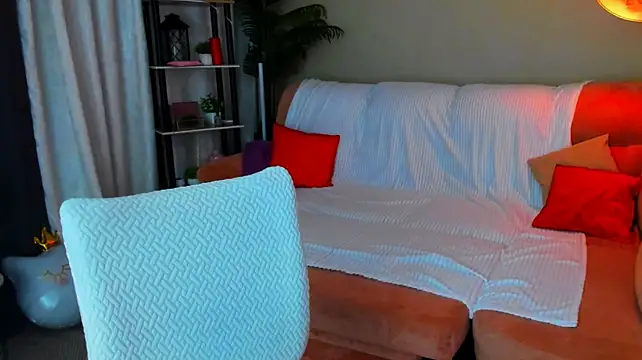 AlluringLookk webcam