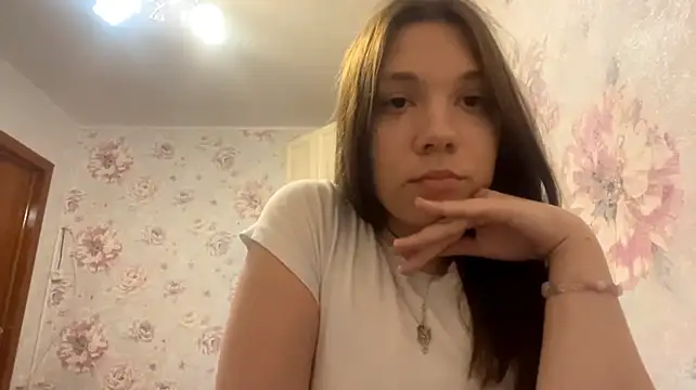 Miss_Aurelia webcam
