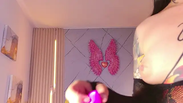 Lilith_Ink99 webcam