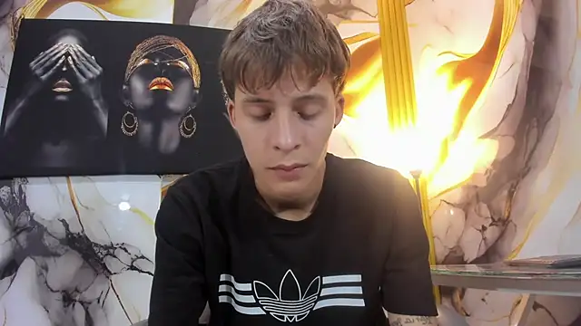 mono_blonde