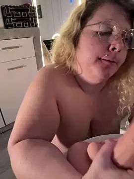 KimberlyCurves webcam