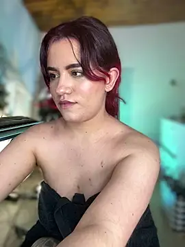 NikkiNix webcam