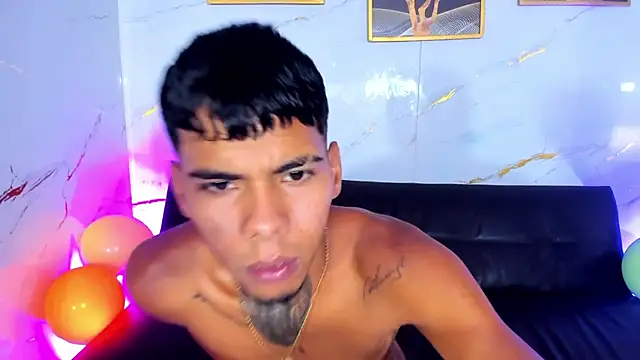 Kleyn_black webcam