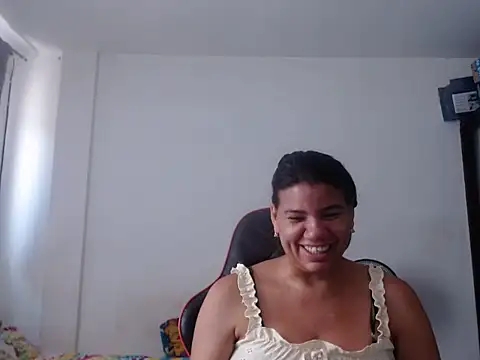 Adriana_0312 webcam
