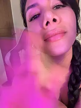 ArianaReynoldss