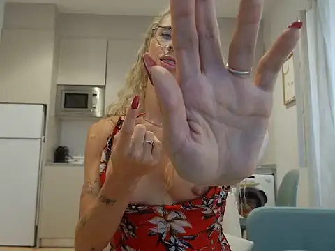 july_fucha webcam