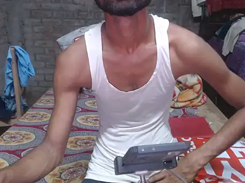 HotAarya webcam