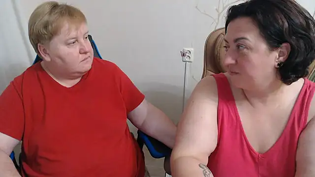Lindy-Jeanie webcam