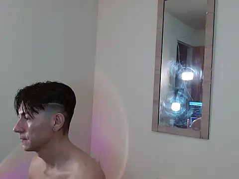 maxstrongboy webcam