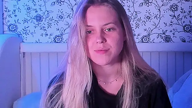 AngelAnty live cam on StripChat