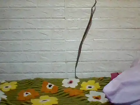 pinay4u69 live cam on StripChat