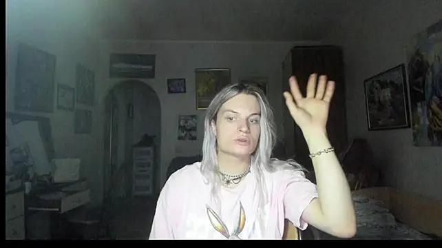 milliKira006 webcam