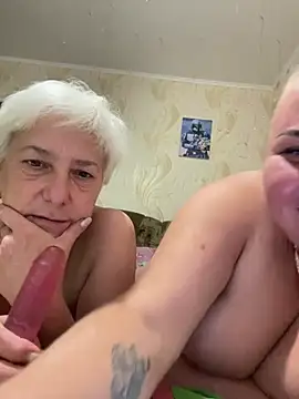 Mommy-girl-Lola